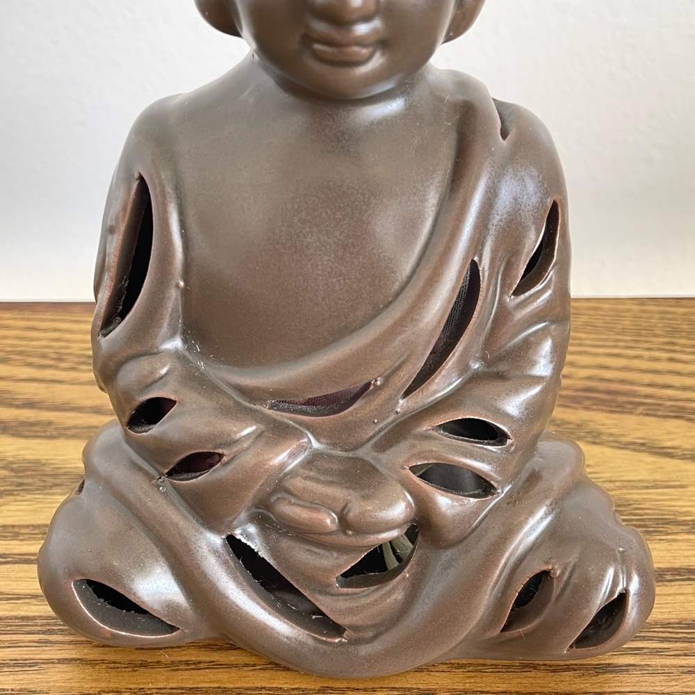 Sitting Buddha statue - Picture 6 of 10